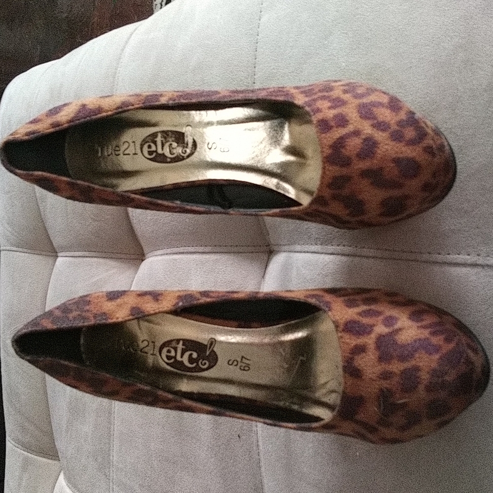 Rue21 ect!, s6/7, leopard suede black spike heel..